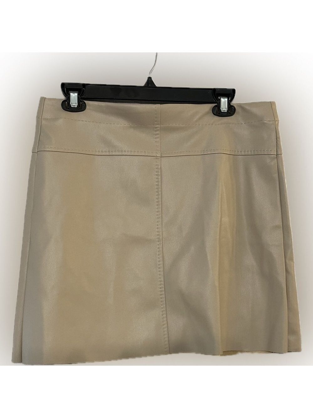 Max Studio Women’s Faux Leather Mini Skirt Bone color Size Large NWOT
